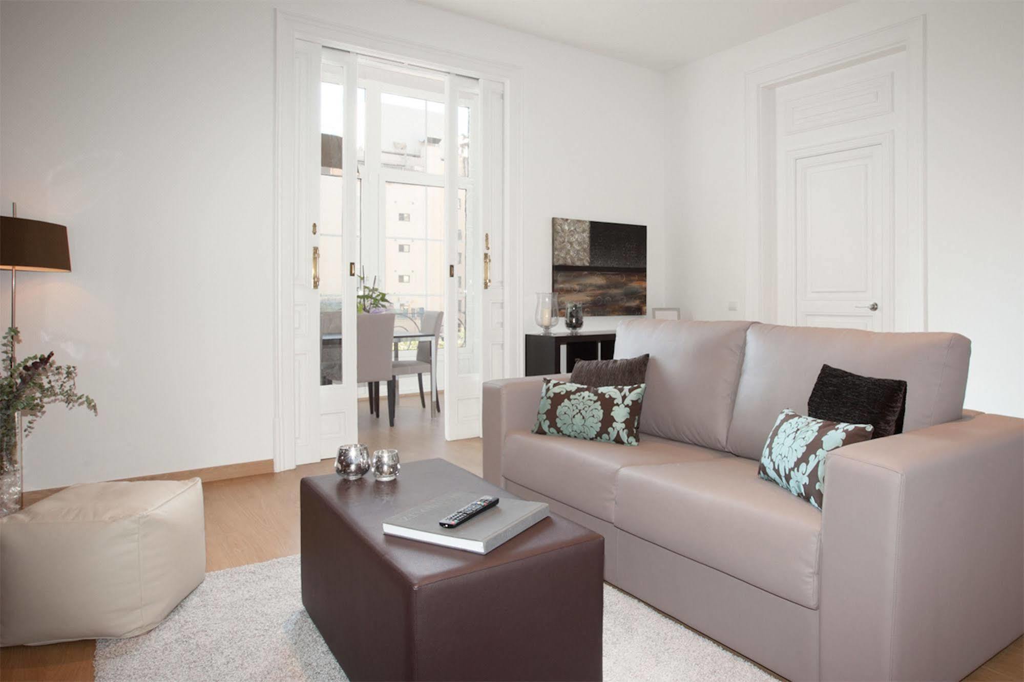 Apartamento Alcam Paseo De Gracia Barcelona